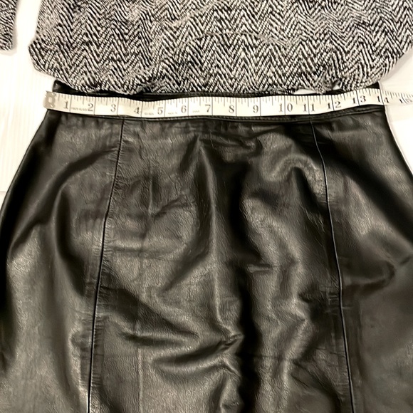Pelle Studio Genuine Leather Skirt Fully Lined Black w/ Slit in back Size 8 EUC - Picture 4 of 15